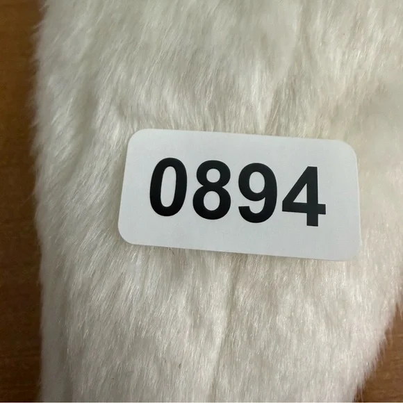 Vintage 1990s beluga whale from the petting zoo stuffed animal - Picture 6 of 6